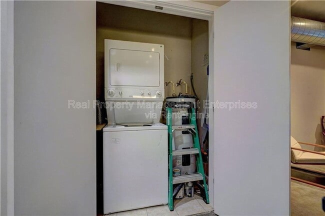 Photo - 1 NE 2nd St Unit 304