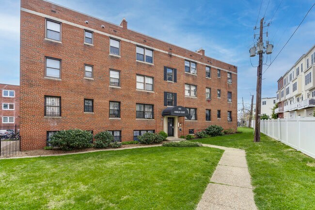 Photo - 613 Hamlin St NE Unit 11