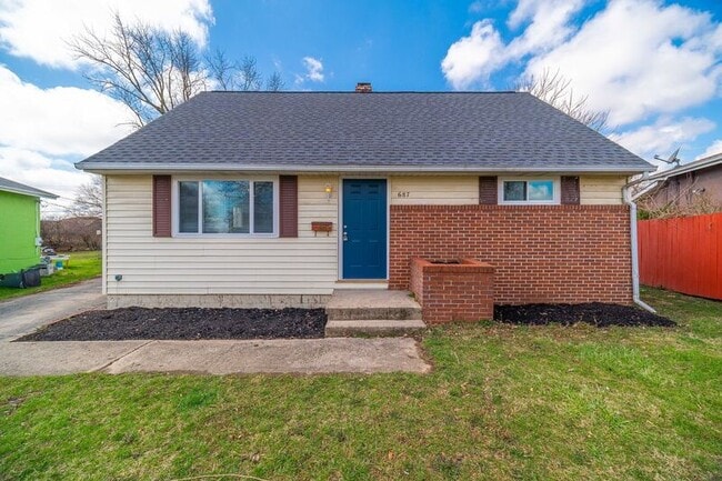 Building Photo - 687 Scriven Ave