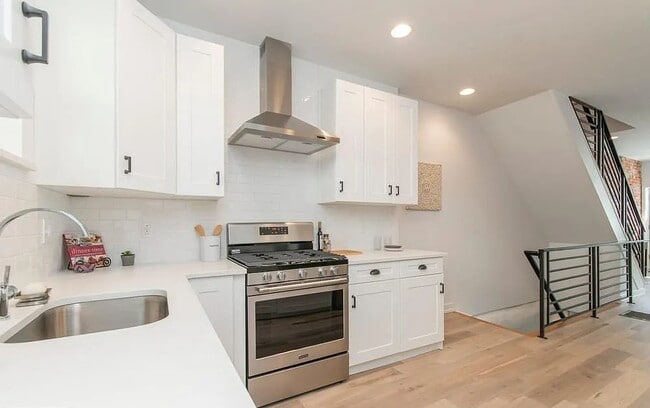Photo - 1319 McKean St