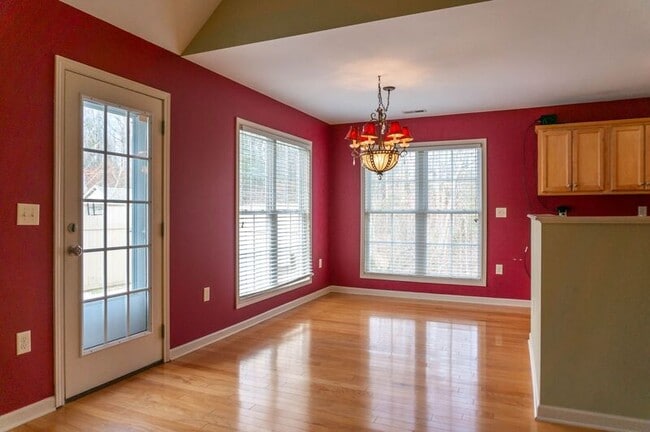 Photo - 40 Wayward Path