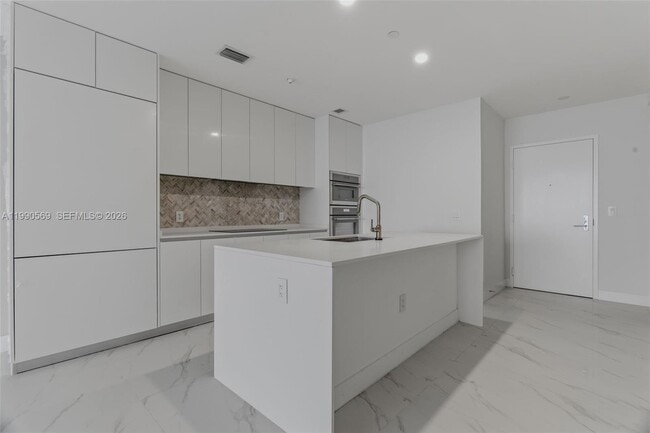 Photo - 711 NE 23rd Terrace Unit 3906