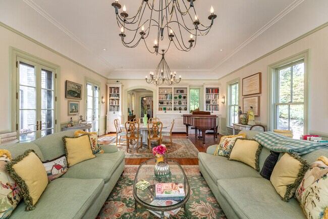 Photo - 4 Juniper Ledge Ln