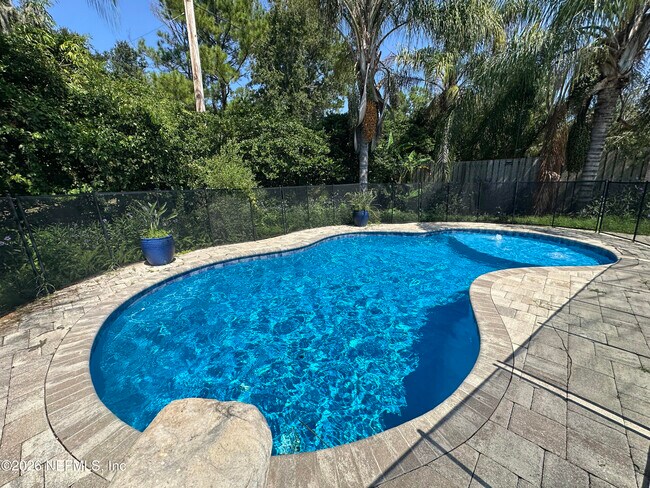 12770 Camellia Bay Dr W