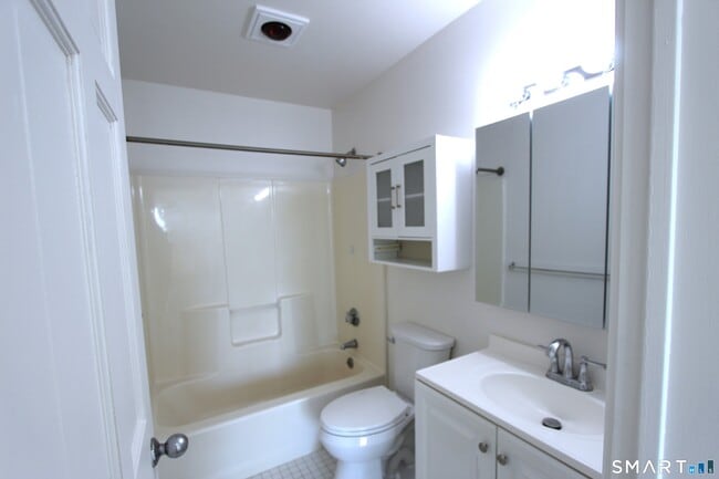 Photo - 1838 Black Rock Tpke