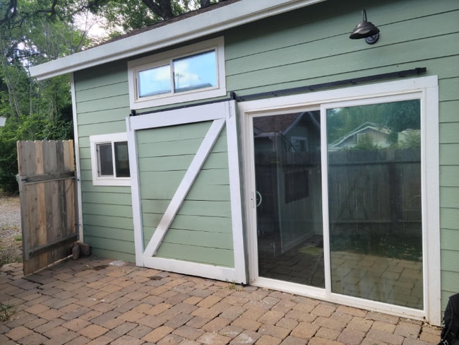 Photo - 123 Hawley Rd