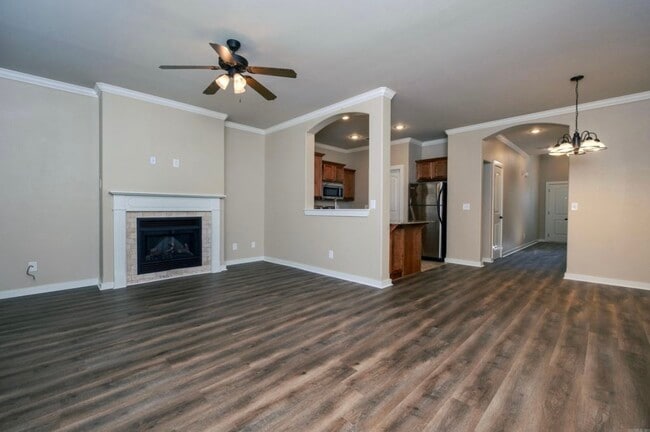Photo - 102 Venezia Ln