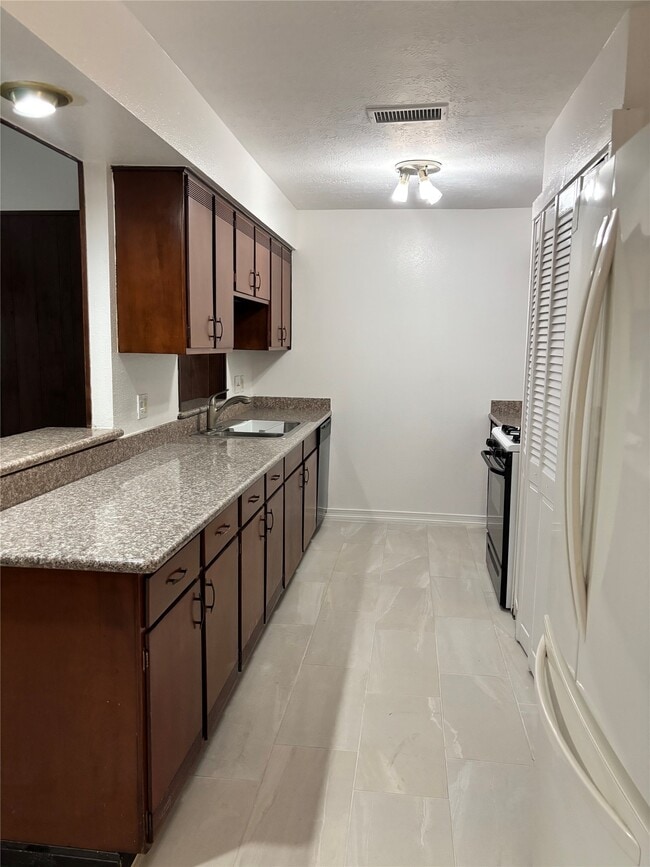 Photo - 15347 E Barbara Cir