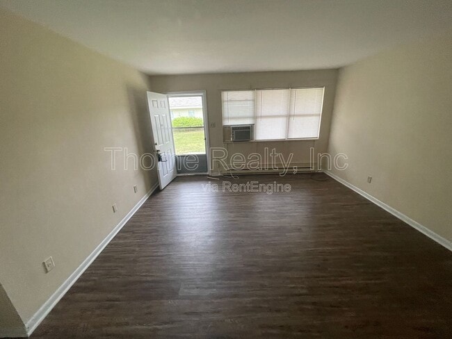 Photo - 400 E Northern Blvd Unit 30