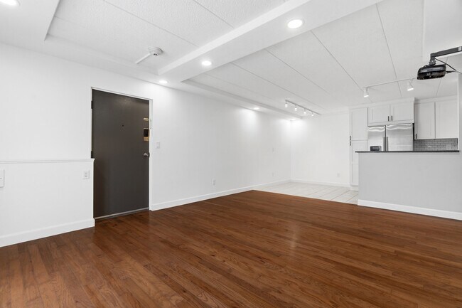 Photo - 80 High St Unit 101