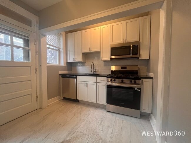 Photo - 1624 W Sherwin Ave Unit 2N