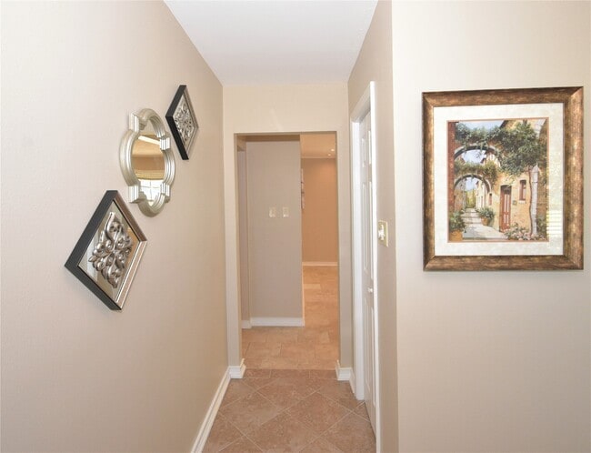 Photo - 6011 Arboles Dr