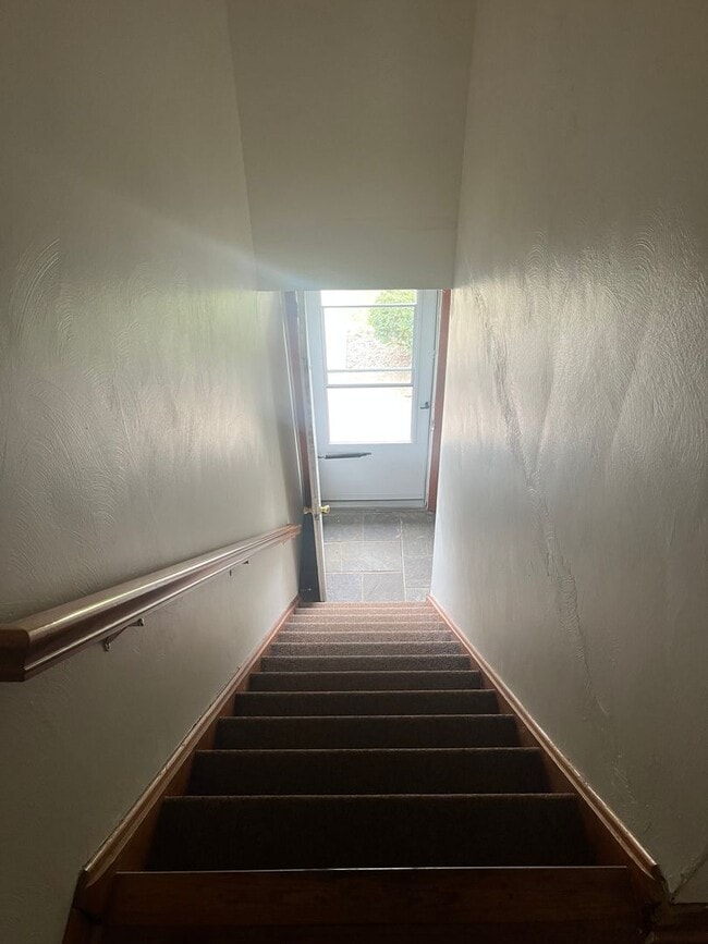 Photo - LINCOLN LANE 126/128 Unit 126