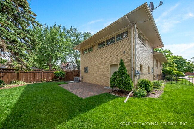 Back Yard - 500 S Madison Ave