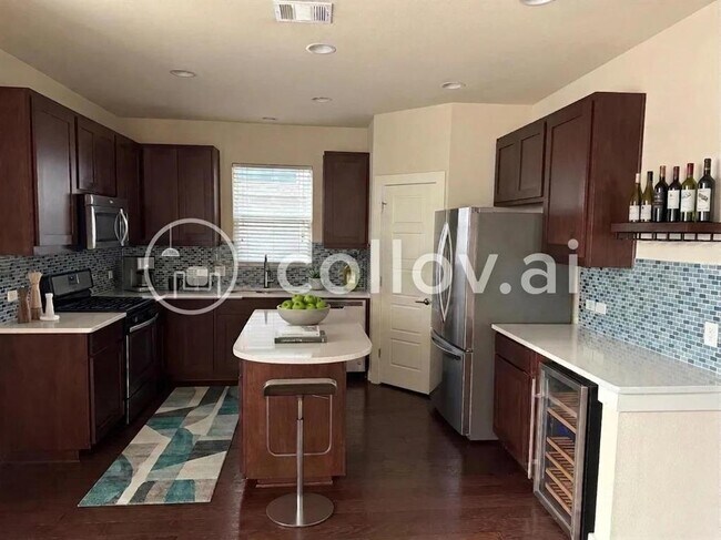 Photo - 2825 Stock Dr