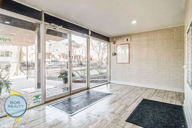 110 N Kenilworth Ave Unit 1F