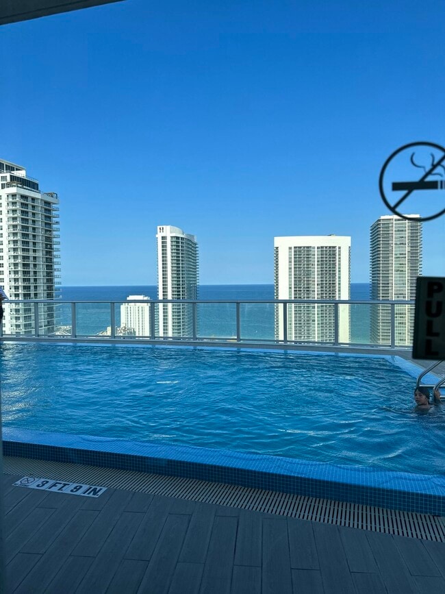 Building Photo - 2600 E Hallandale Beach Blvd Unit T3110