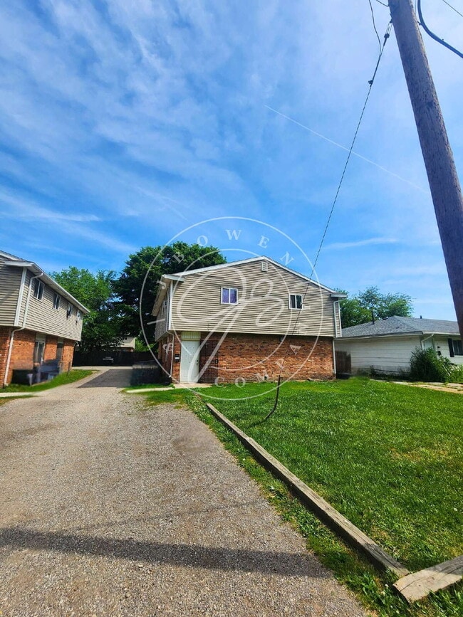 Building Photo - 4-bedroom, 1.5-bath home offers updates throughout