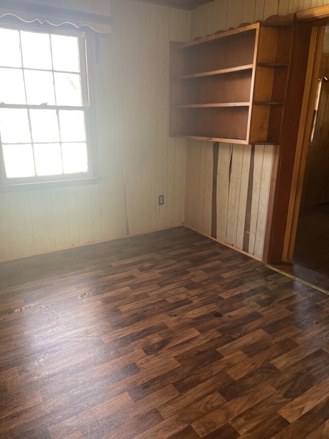 Photo - 107 Price St