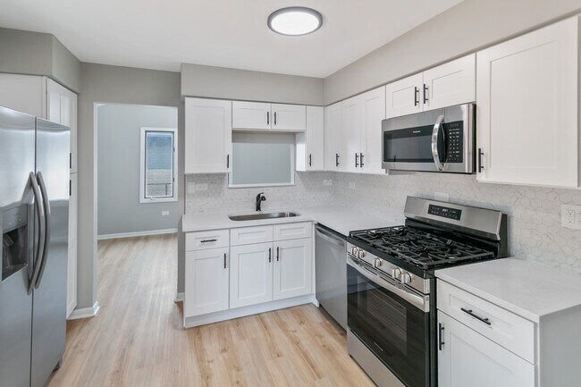 Photo - 242 S Harper Ave