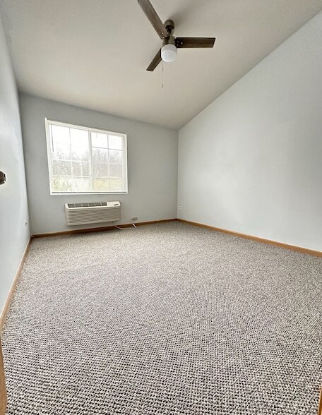 Photo - 2427 Silverstone Dr