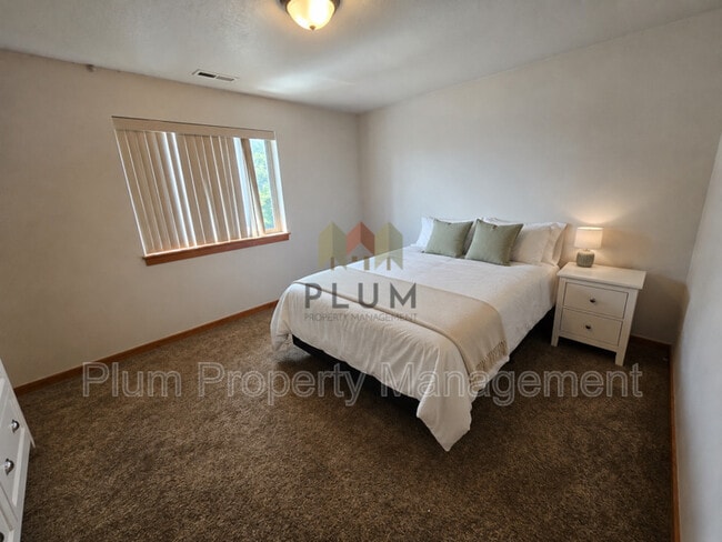 Photo - 2117 Kensington Ave
