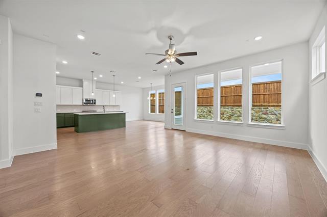 Photo - 304 Chestnut St