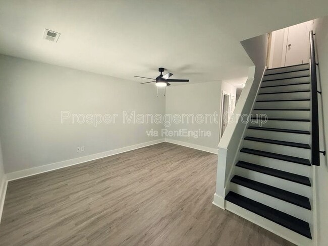 Photo - 258 Fleming Rd