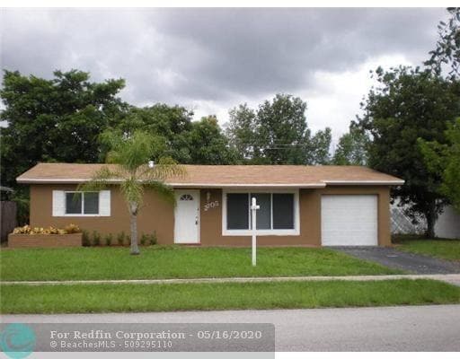 Photo - 2705 NW 73rd Ave Casa