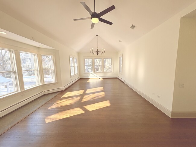 Photo - 416 N Grove Ave Unit 2