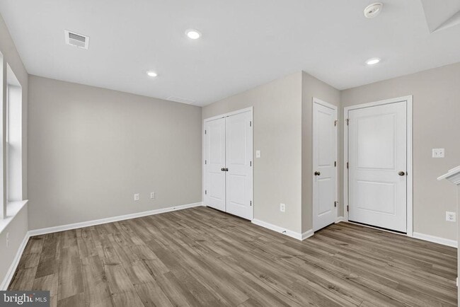 Photo - 1240 Red Clover Ln