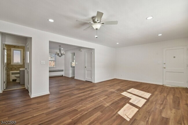 Photo - 16 Troy Dr Unit 1