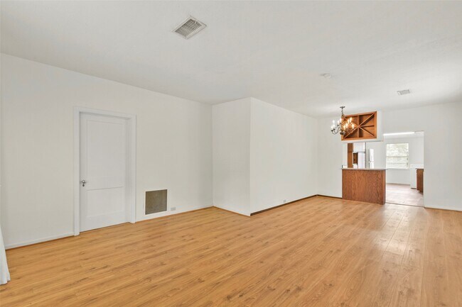 Photo - 1315 Peden St