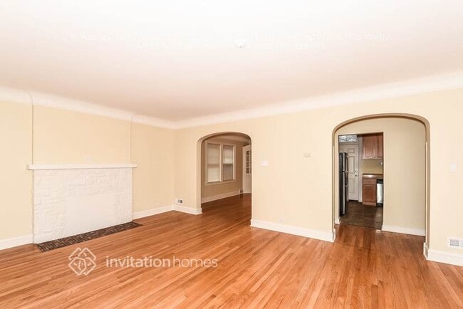 Photo - 9201 S Claremont Ave