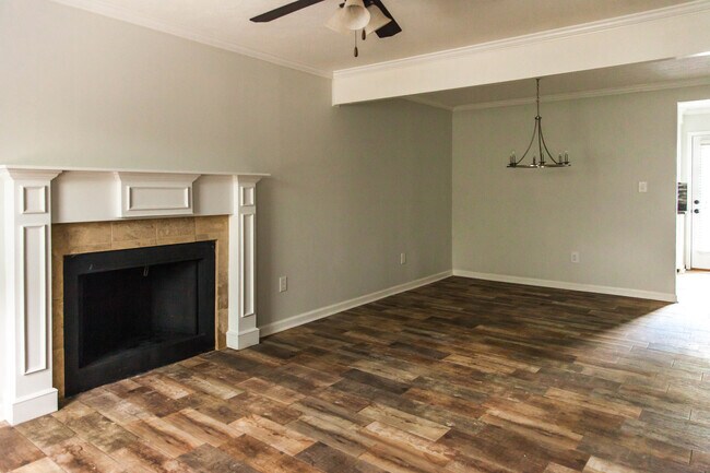 Building Photo - 3309 N State St Unit A