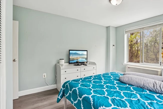 Building Photo - 4100 W St NW Unit 302