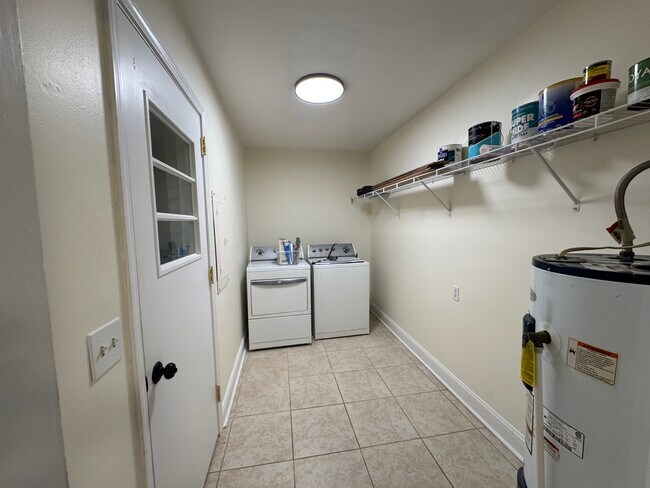 Photo - 19 Elk Dr