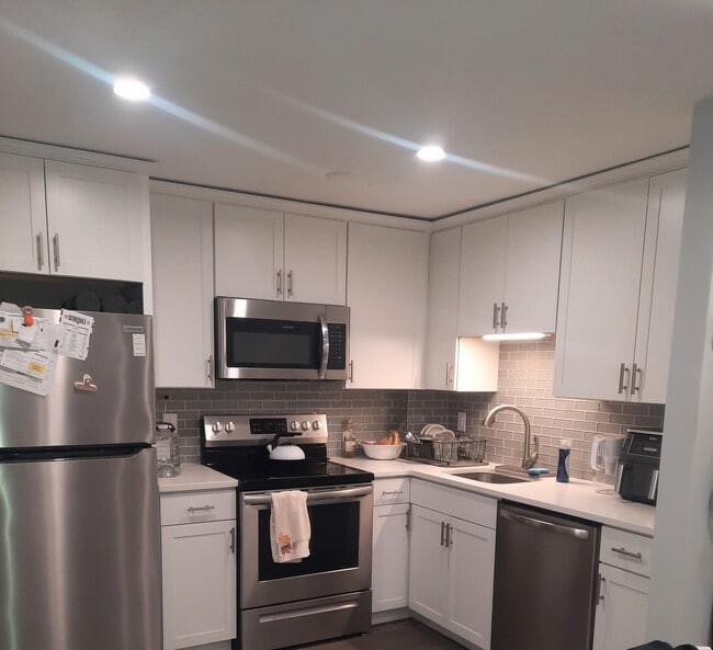 Photo - 30 Parish Pathe Unit 30