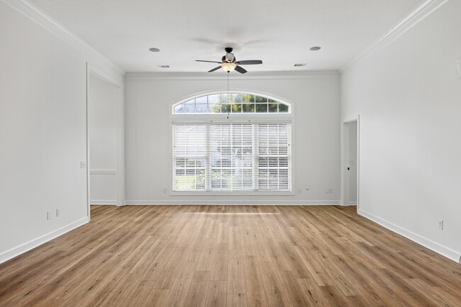 Photo - 32 Weatherby Cir