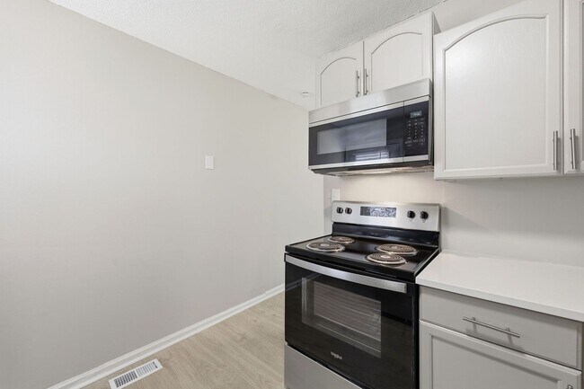 Photo - 4800 Hoyle Dr