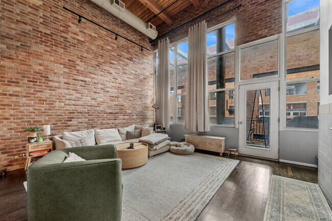 Photo - 1000 W Washington Blvd Unit 430