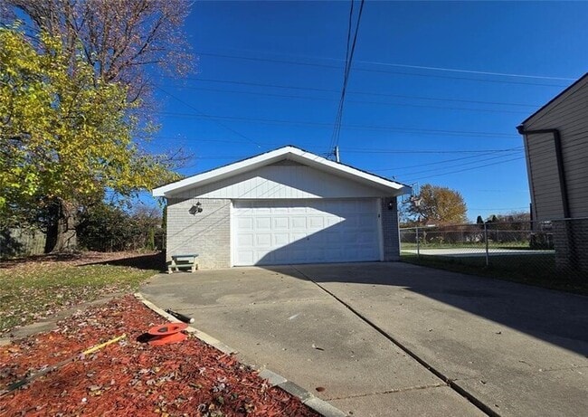 Photo - 33828 Stonewood Dr