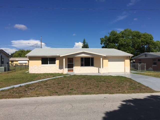Building Photo - 4549 Kennedy Dr Rental