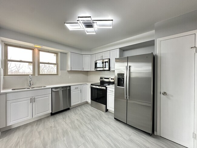 Photo - 8644 Skokie Blvd Unit 504