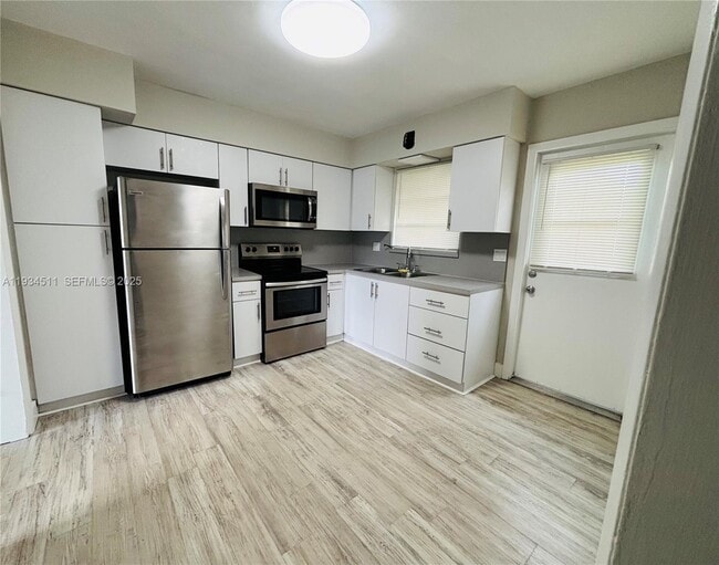 Photo - 301 SW 10th Terrace Unit 1