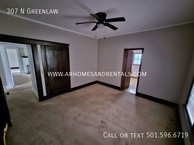 Photo - 307 N Greenlaw| $995 | 3 Bed | 2 Bath