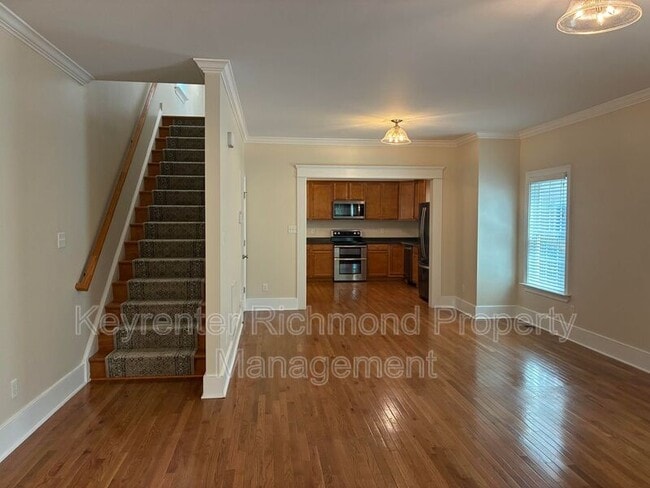 Photo - 615 S Laurel St