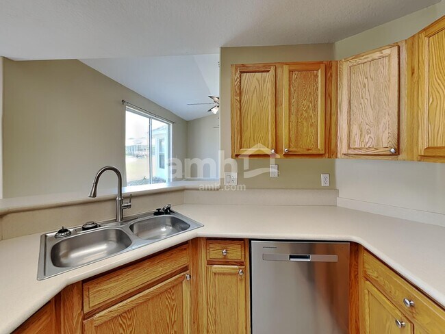 Photo - 1201 SW Minyo Ave