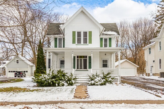 Building Photo - 98 South Ave