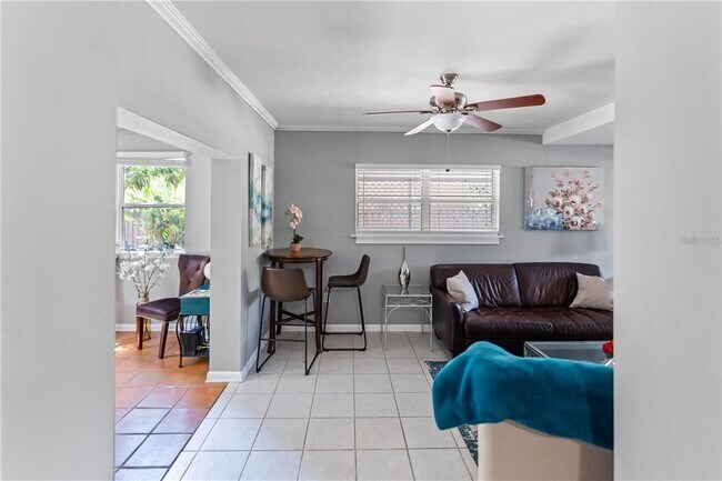 Photo - 3005 W Helen Ave